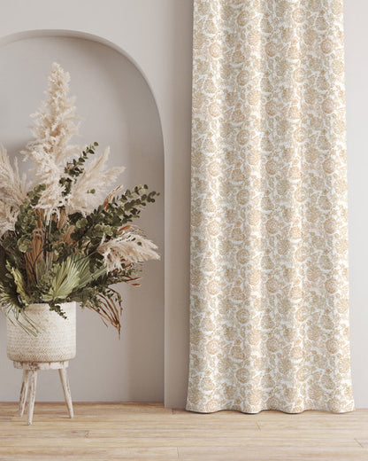 Beautiful self printed polyester eyelet curtain